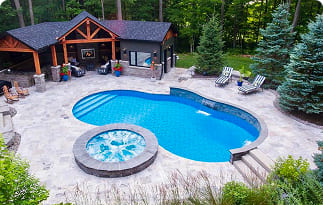Pools for Small vs Large Backyards