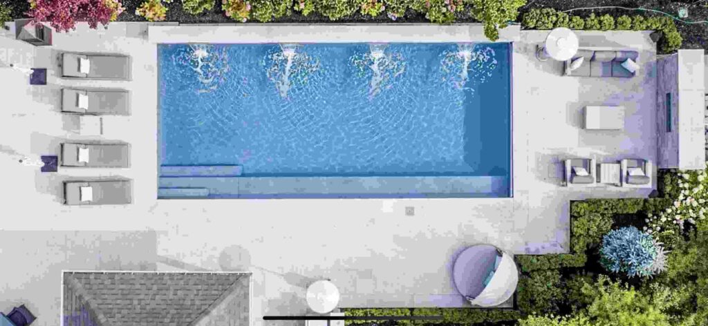 How Is a Fibreglass Pool Installed